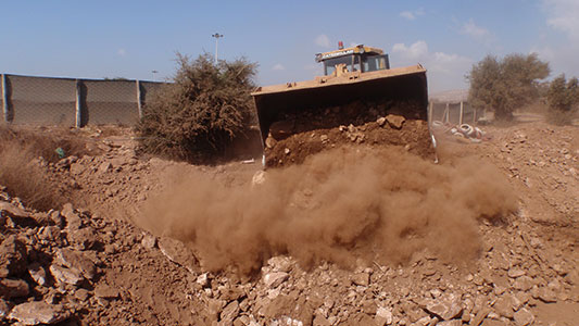 Travaux-de-terrassement-pour-le-bassin-au-Karting-agadir